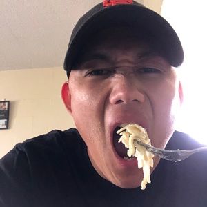 Meet your Posher, Jayr